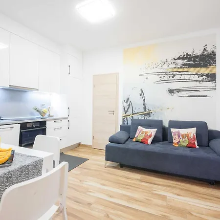 Apartament Gabrieri *